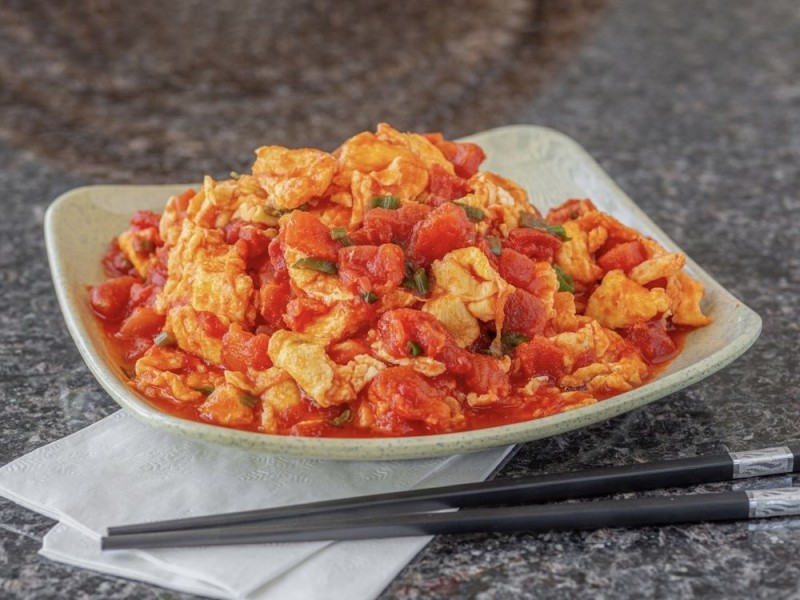 Tomato Egg Stirfry over Rice番茄鸡蛋盖饭