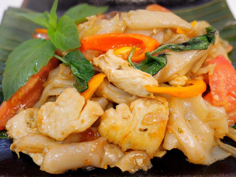 Drunken Noodle (Pad Kee Mao)
