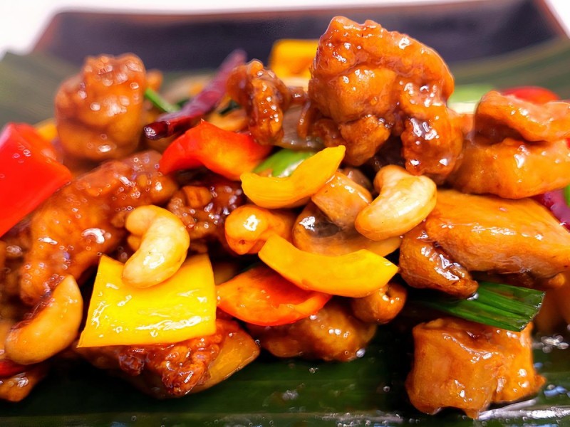 Crispy Chicken with Cashew Nut