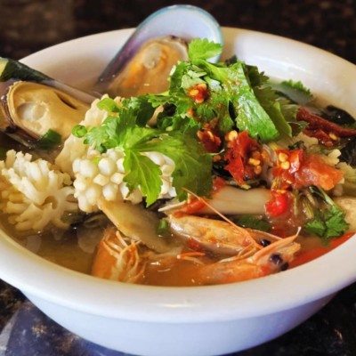 SP12. Tom Yum Po Tek (Seafood Spicy Soup)