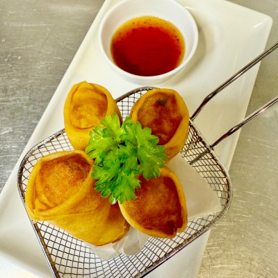 Crispy Egg Roll (4 Rolls)