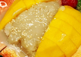 Fresh Mangos and Sticky Rice