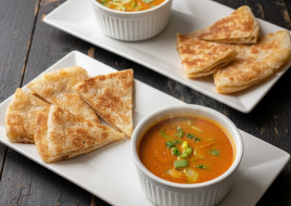 Roti Kanai w/ Yellow Curry Chicken
