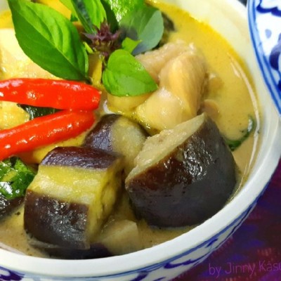 Green Curry Served with Rice