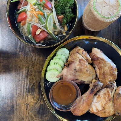 C4. BBQ chicken and Papaya Salad with Sticky Rice