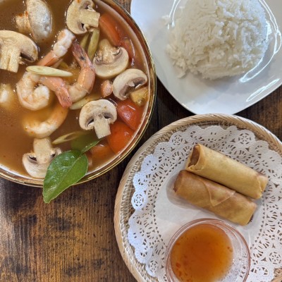 C5. Tomyum soup with shrimp, Rice and 2pcs Egg rolls