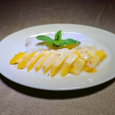 Sweet Mango Sticky Rice