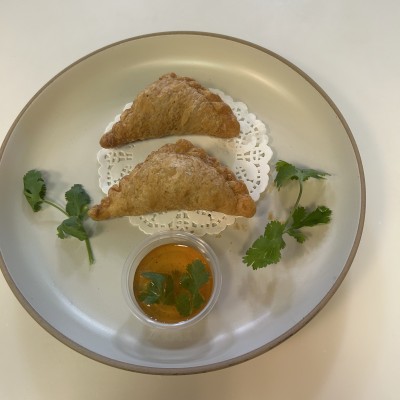 Thai curry puff (2 pieces)
