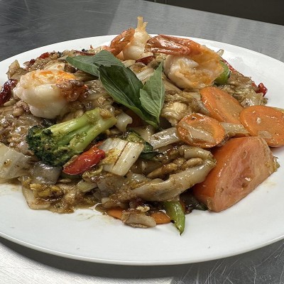 DRUNKEN NOODLES