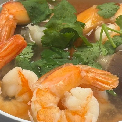 TOM YUM