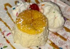 Cheesecake soufflé w/Vanilla Ice cream