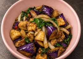 Pad Makhua Yaaw*
