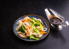 Steamed Chicken, Shrimp & Vegetables