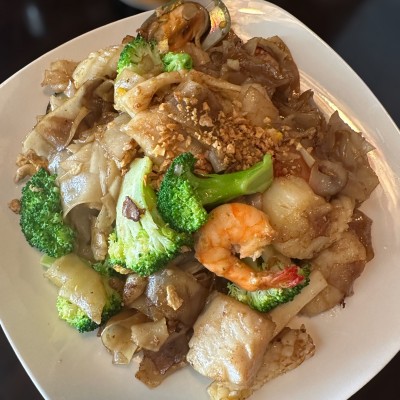 Pad See Ew Seafood 