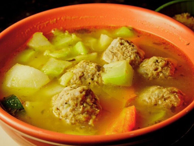Caldo De Albondigas