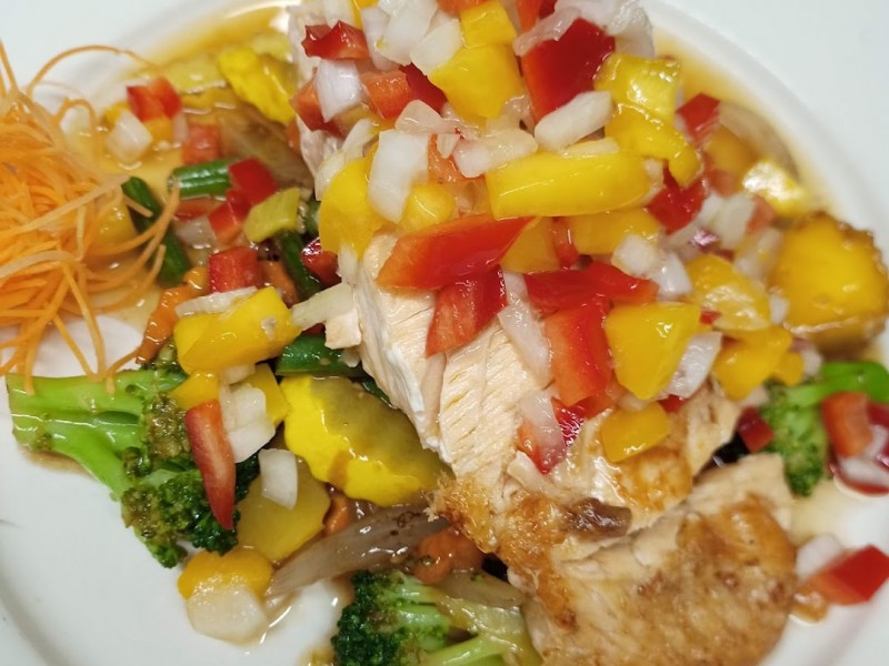 Salmon Tropical