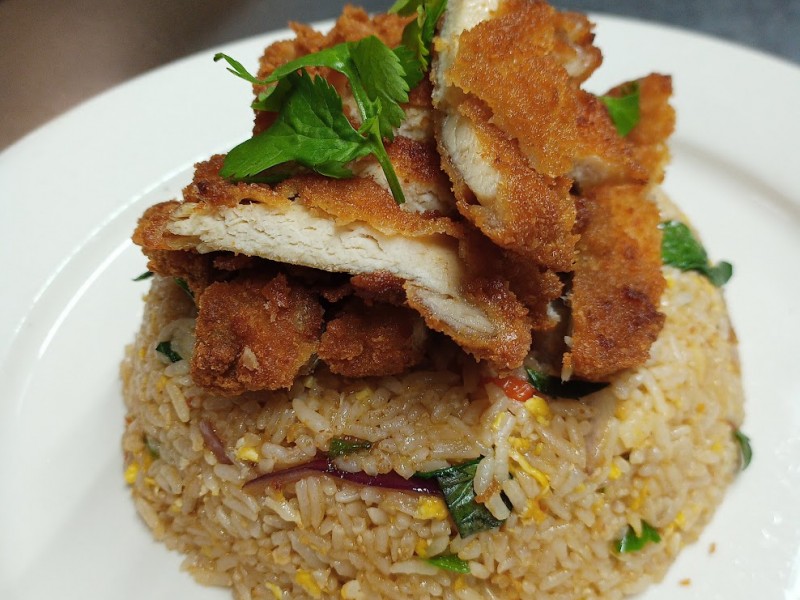 Crispy Chicken Basil Fried RIce