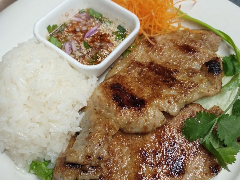 Grilled Pork Loin with Sticky Rice 