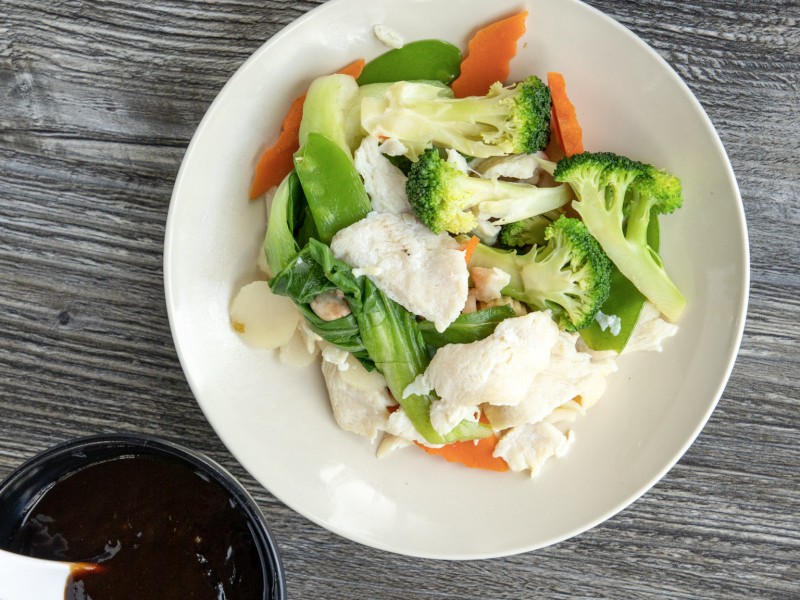 Steamed White Meat Chicken Vegetables