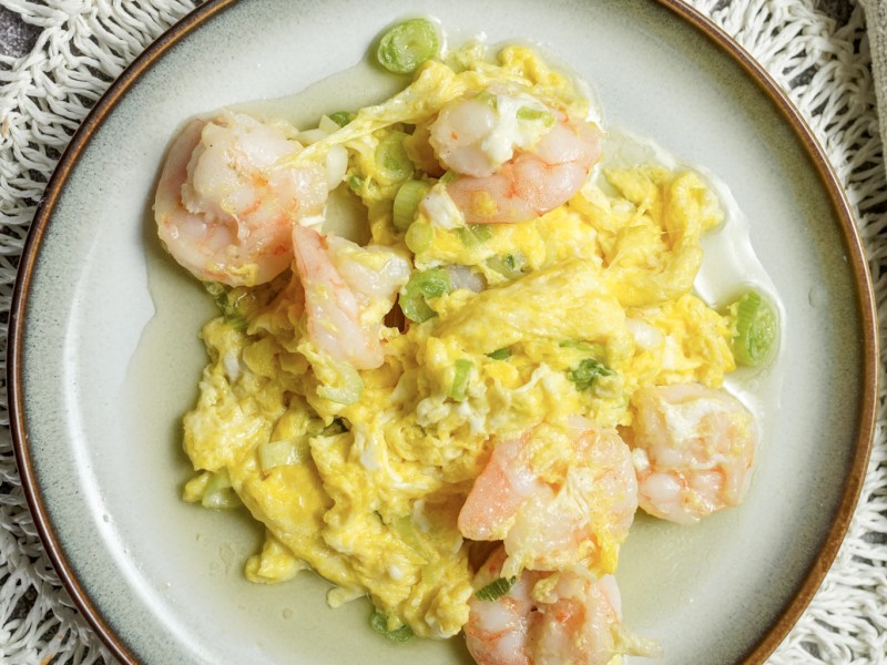 Pan Fried Egg with Shrimp