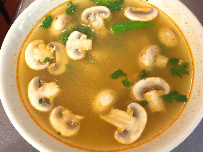 Tom Yum Kai (Spicy Chicken Soup)