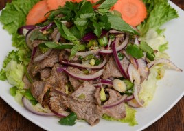 Nour Narm Tok Salad