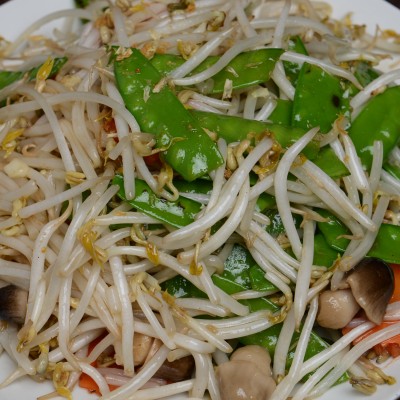 Sauteed Snow Peas with Bean Sprouts