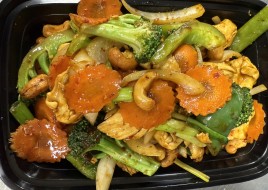 Cashew Nut with Meat