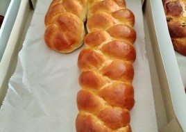 Cane raisin bread 