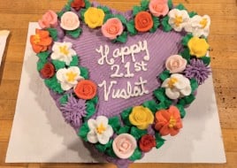 Heart shaped decorate cake (2 layers no filling)