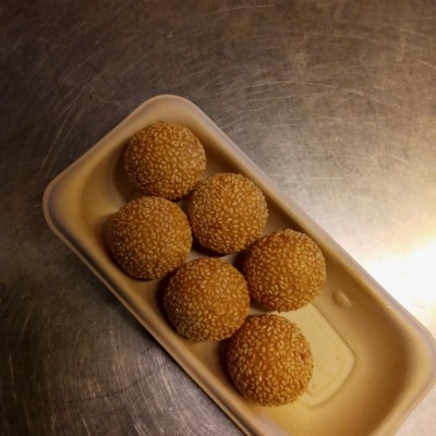 Fried Mochi Sesame Ball with Sweet Red Bean