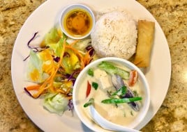 D8. Green Curry Dinner Special