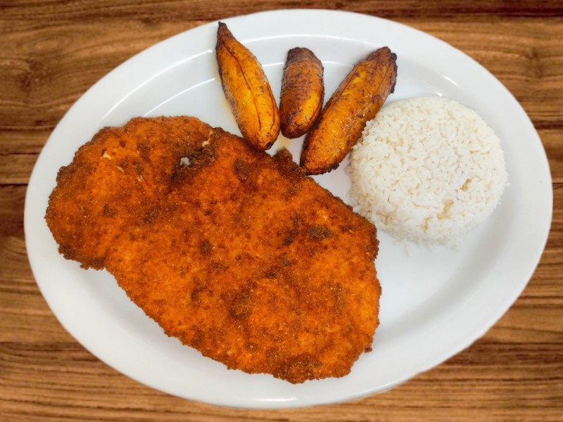PECHUGA EMPANIZADA