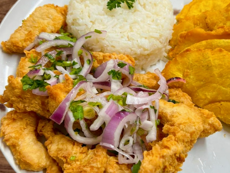 Chicharrones de Pescado Lunch Specials