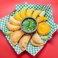 ENTRADAS - APPETIZERS