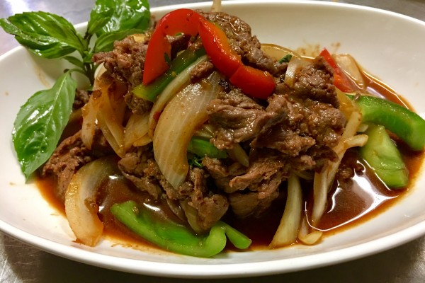 Spicy Basil Beef