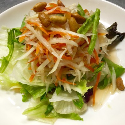 Som Tum (Papaya Salad)