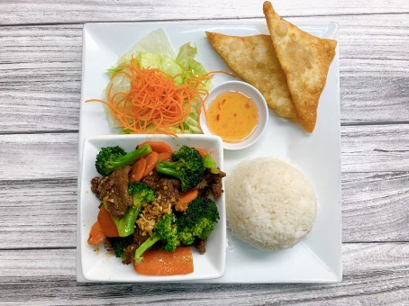 S Thai Food Restaurant LUNCH SPECIAL