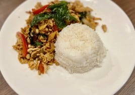 Khaw Pad Kapraw Moo (Pork)