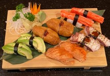 SUSHI & SASHIMI