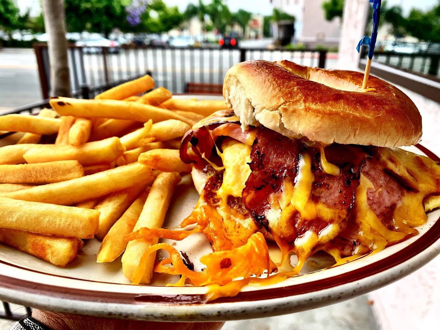 Eat 'N Park Restaurant Burbank Menu - Order American Diner Online