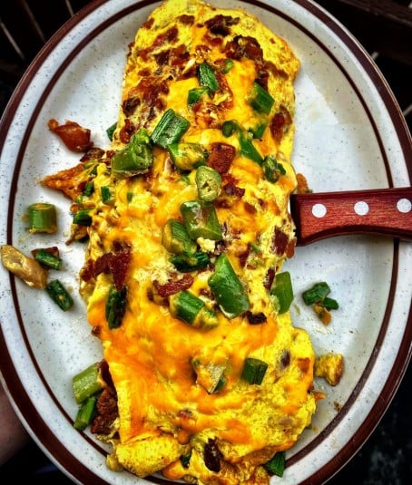 Eat 'N Park Restaurant  Standard Omeletes