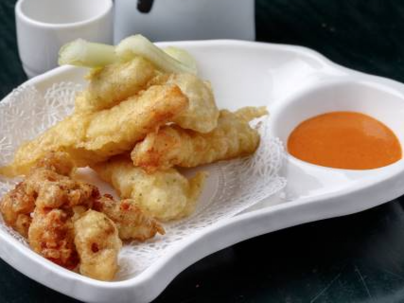 Fried Calamari & Crawfish (HH)