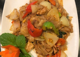 DRUNKEN NOODLE (PAD KEE MAO)