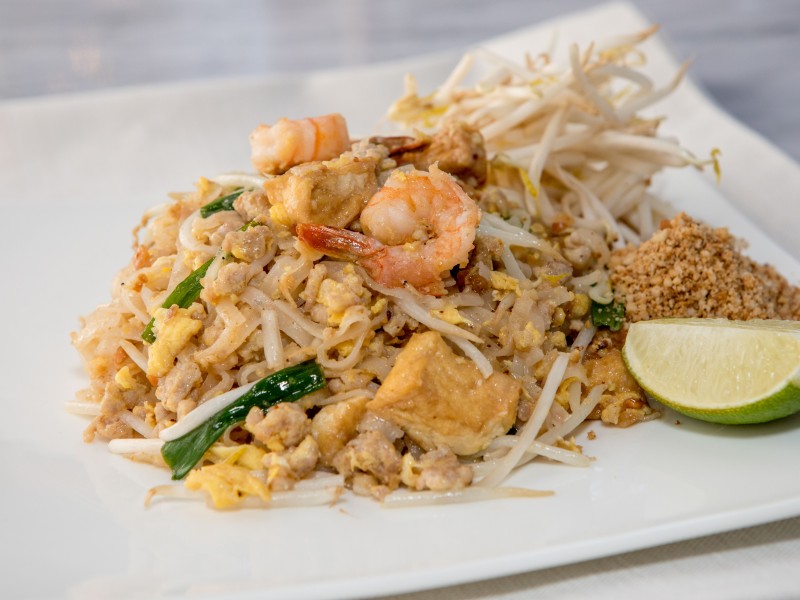 (L) Pad Thai