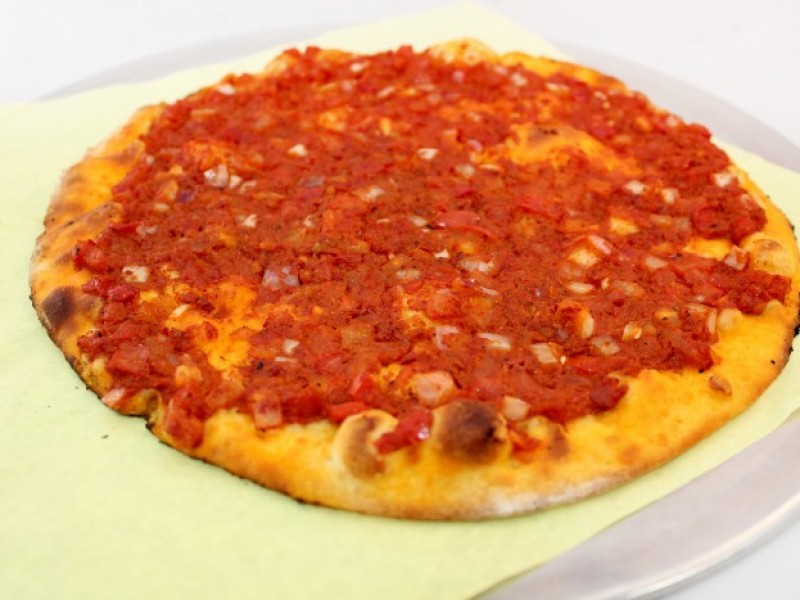 Spicy Tomato and Onion Mana'ish