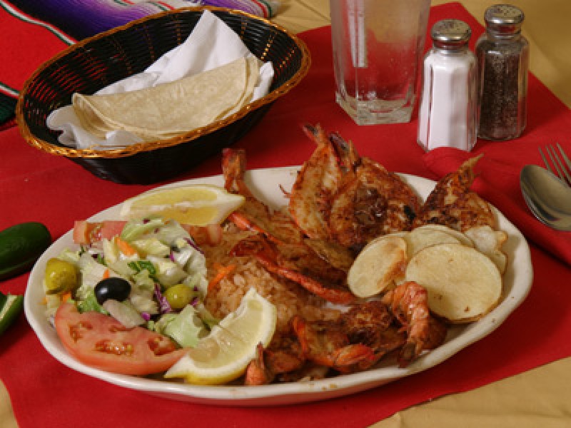 Camarones a Mojo De Ajo