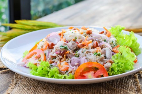 Alexthai Food & Noodle Bistro Salad