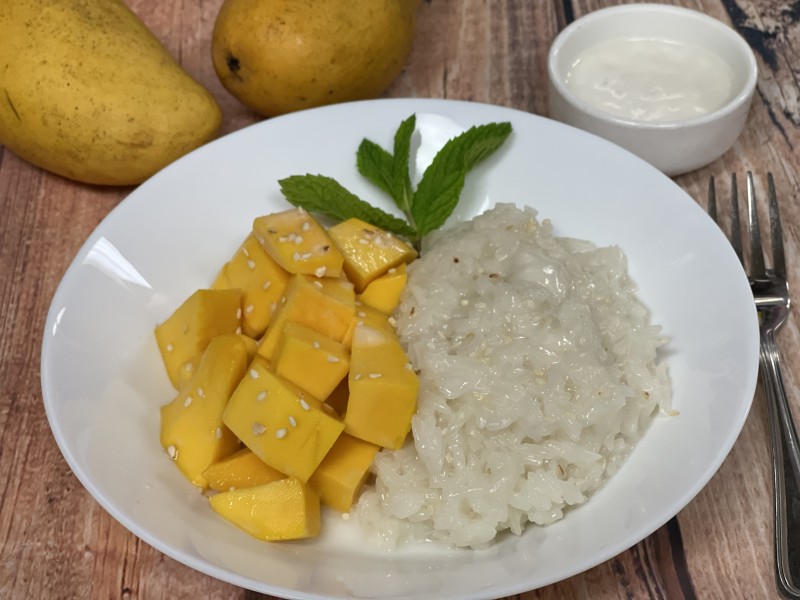 Sweet Sticky Rice with Mango (Seasonal)