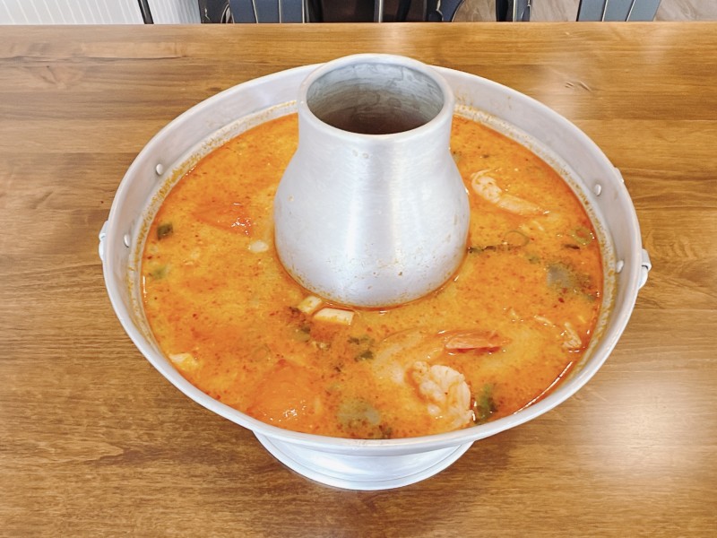 Tom Kha